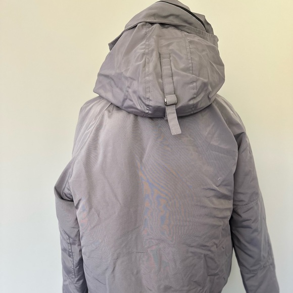 Authentic Gray Canada Goose Jacket, Size Small - Picture 4 of 11